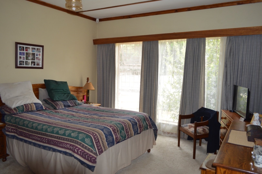 4 Bedroom Property for Sale in Flamwood North West